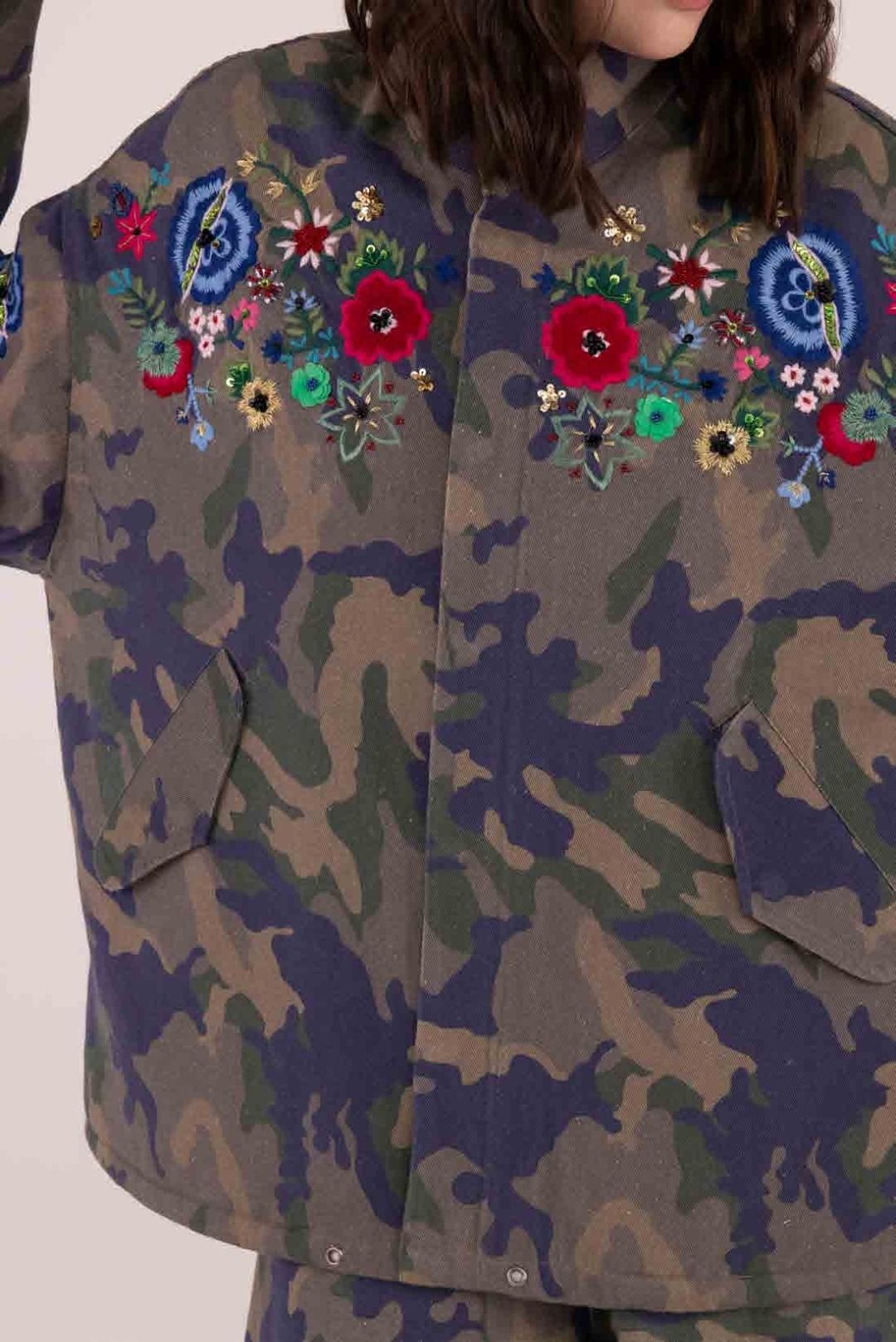 BOMBER MILITARE CON RICAMI