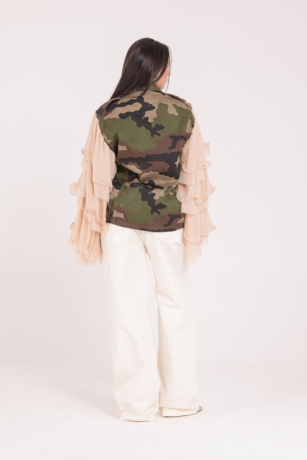 GIACCA MILITARE CON MANICHE PETALO