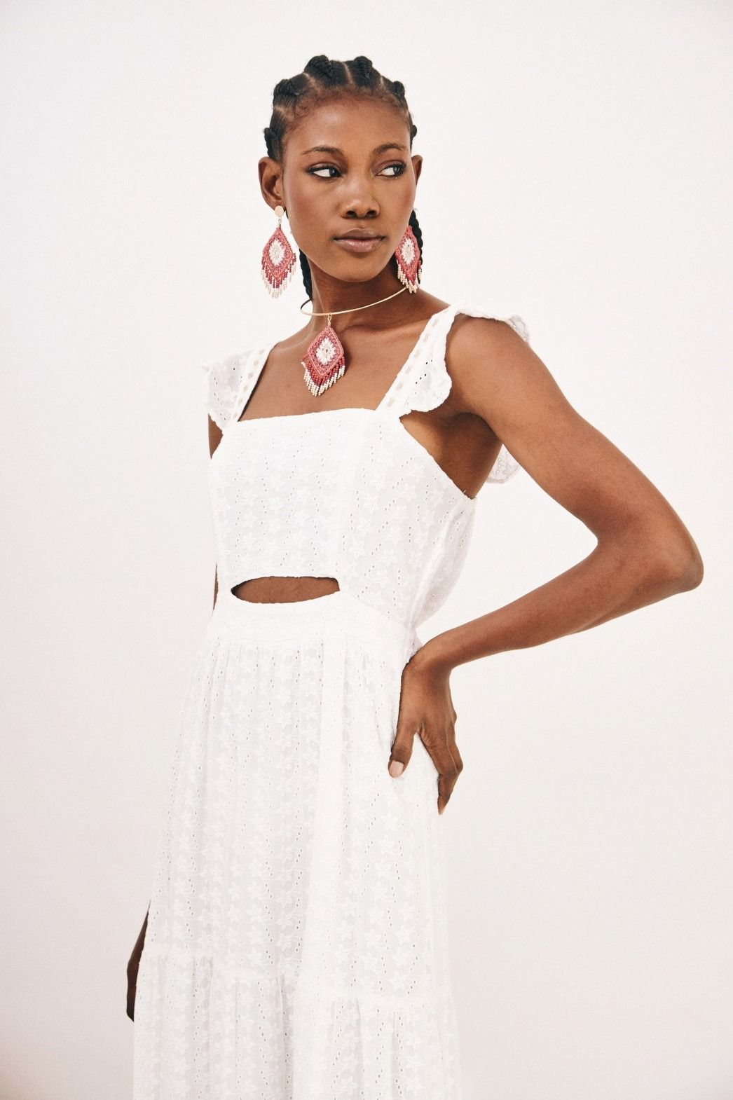 ARUN ABITO CUT OUT