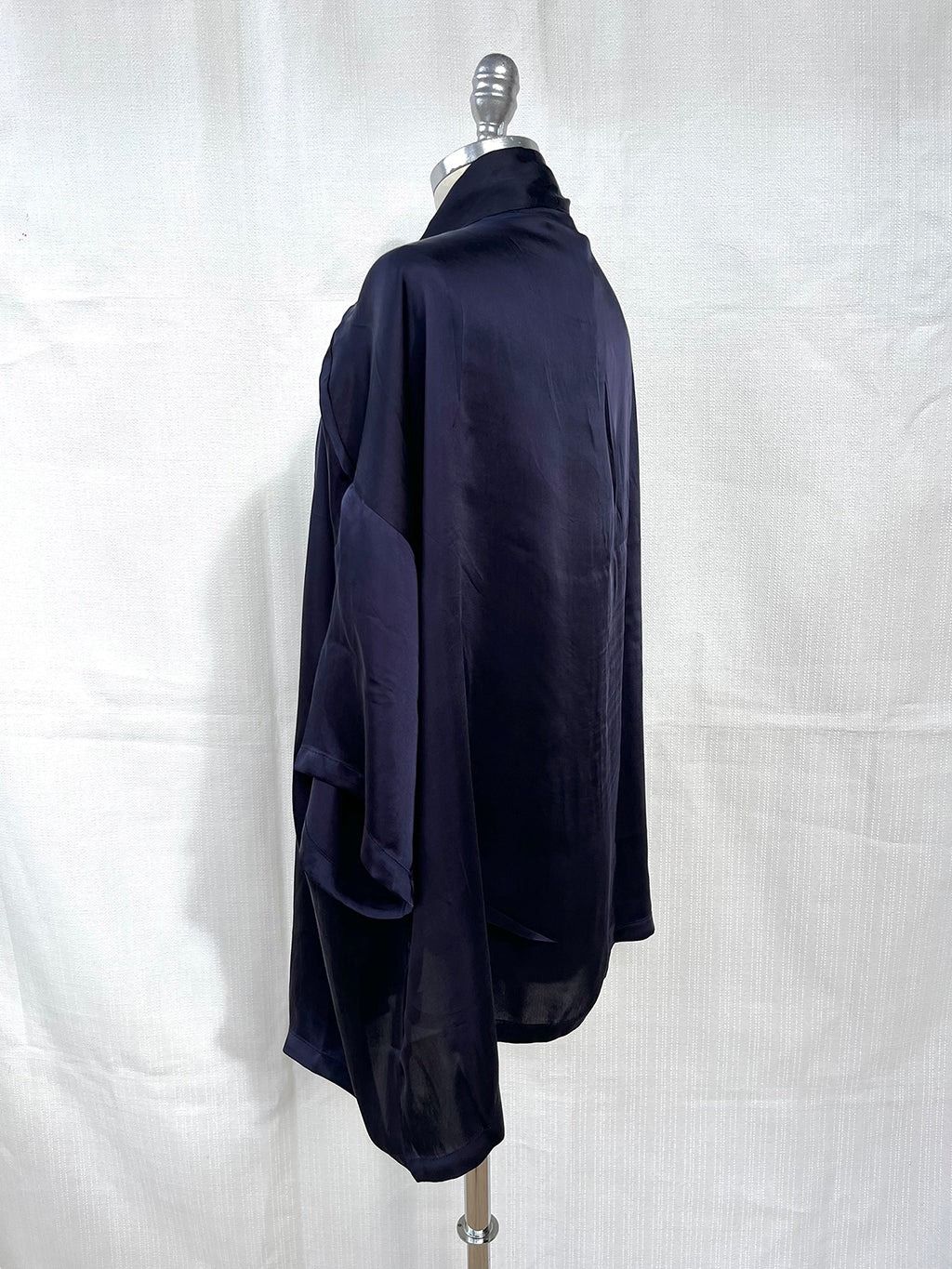 ESSENTIAL SHORT CARDIGAN