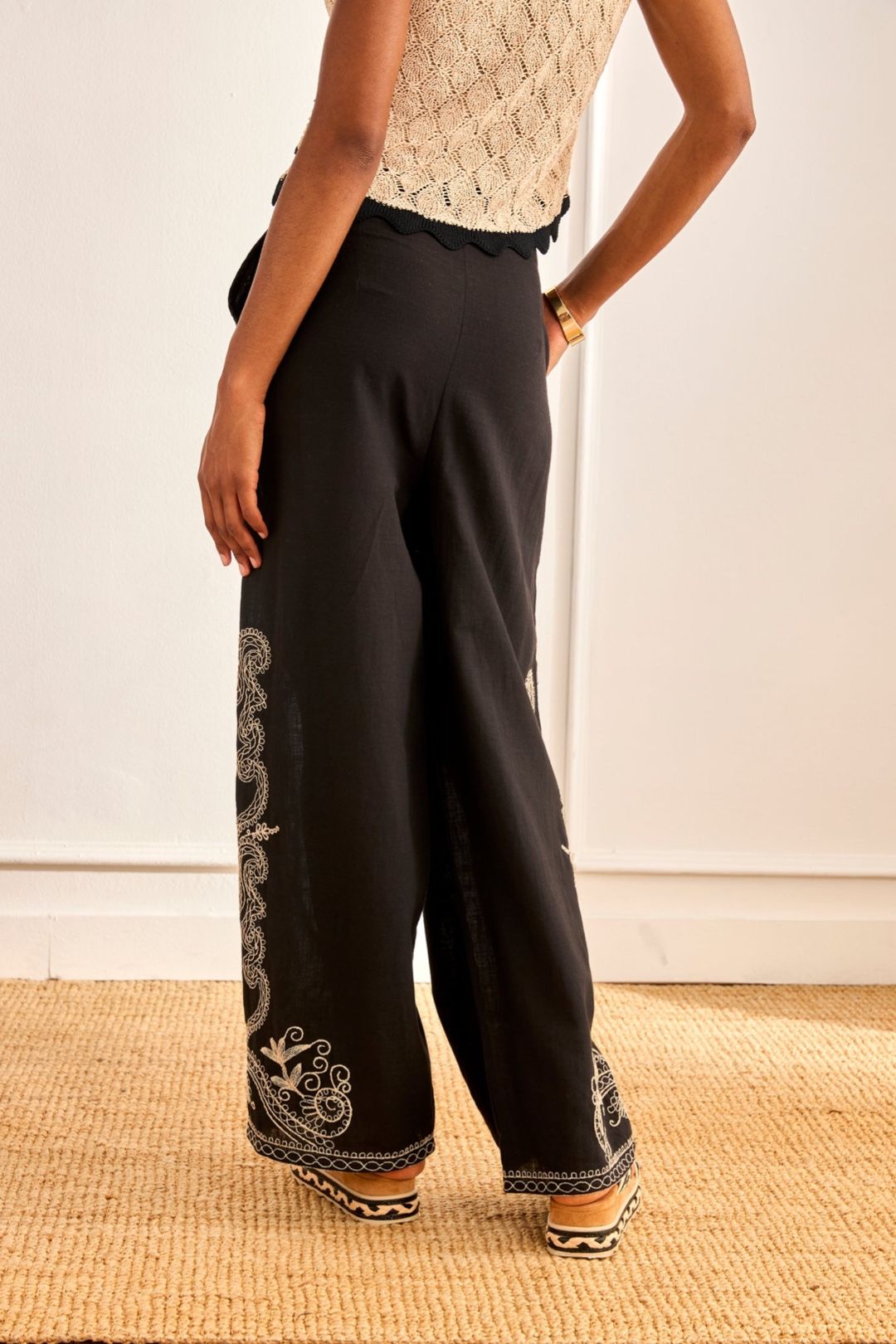 PANTALONI RICAMATI AYO