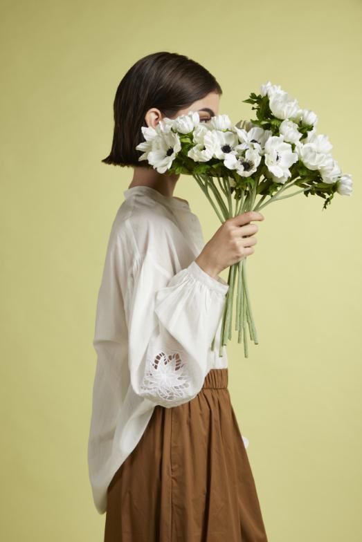 CAMICIA CON MANICA RICAMATA