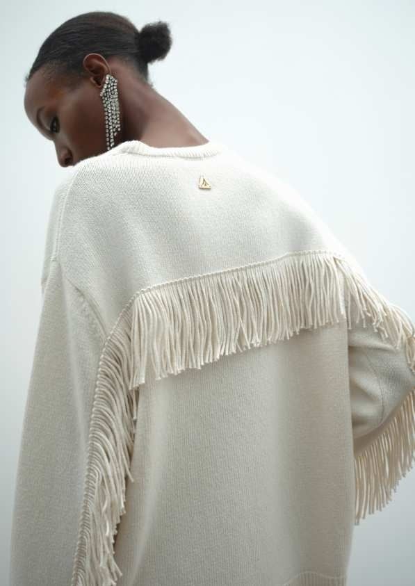 MAGLIA GIROCOLLO CON FRANGE