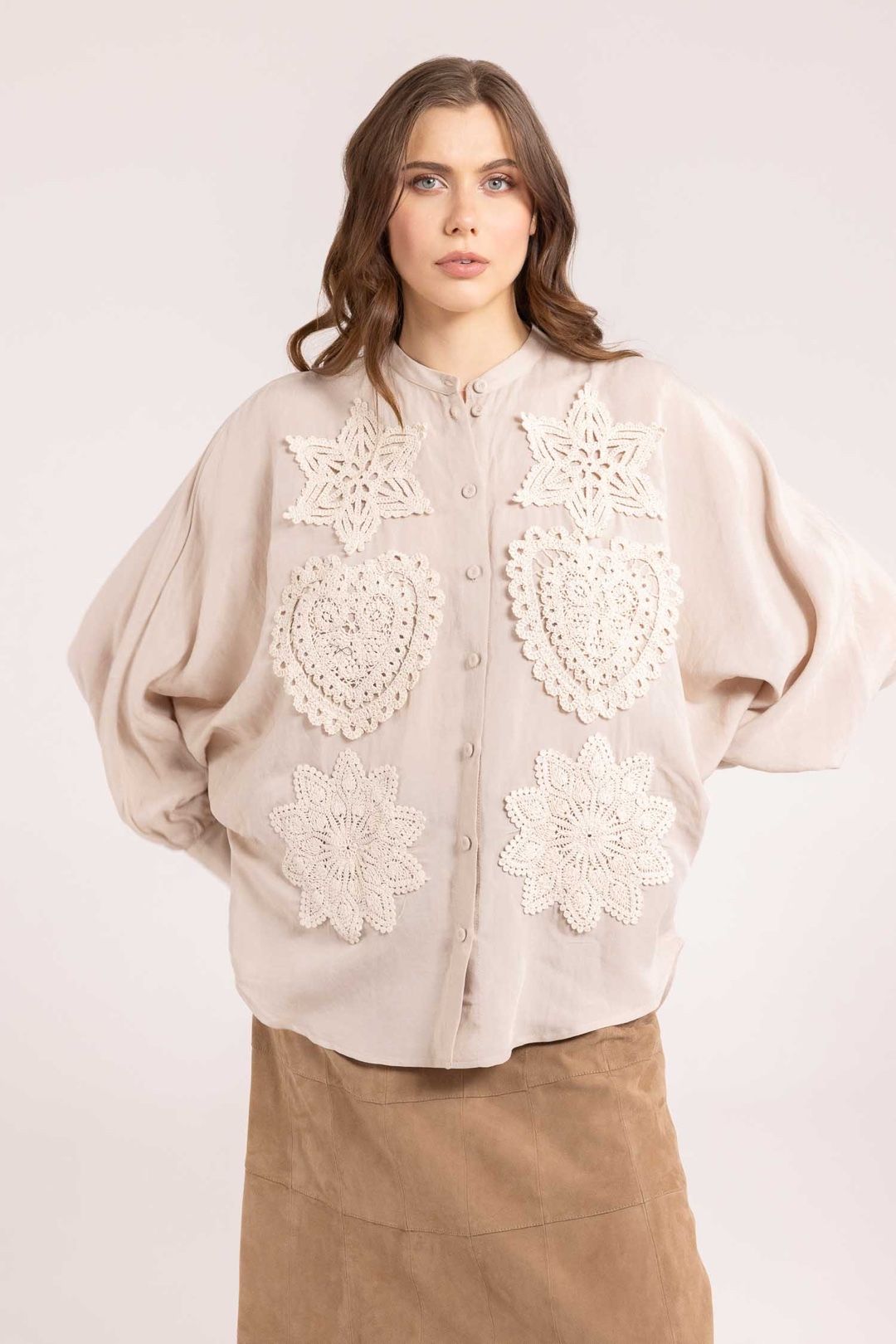 CAMICIA APPLICAZIONI CROCHET
