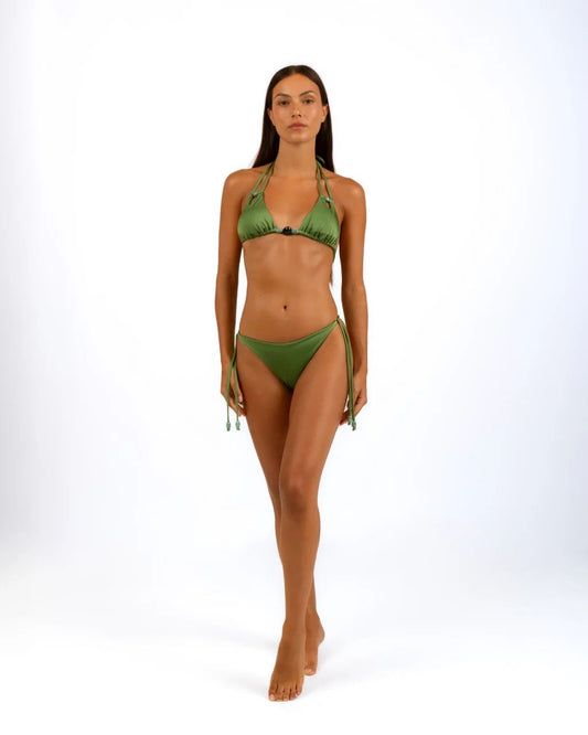 TRIANGOLO CON PIETRE