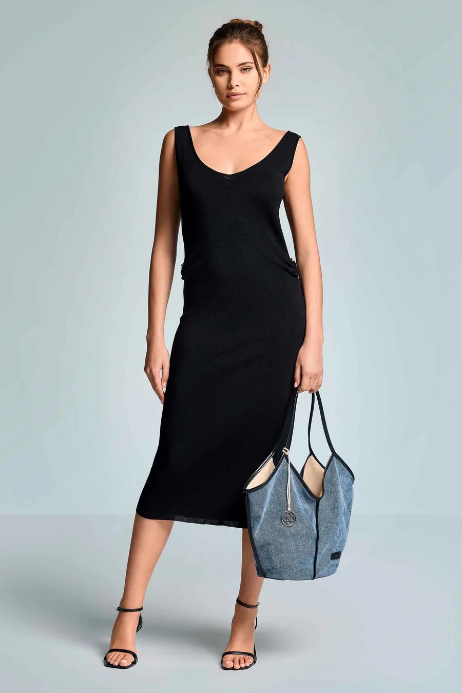 ABITO IN MAGLIA LEONA 107