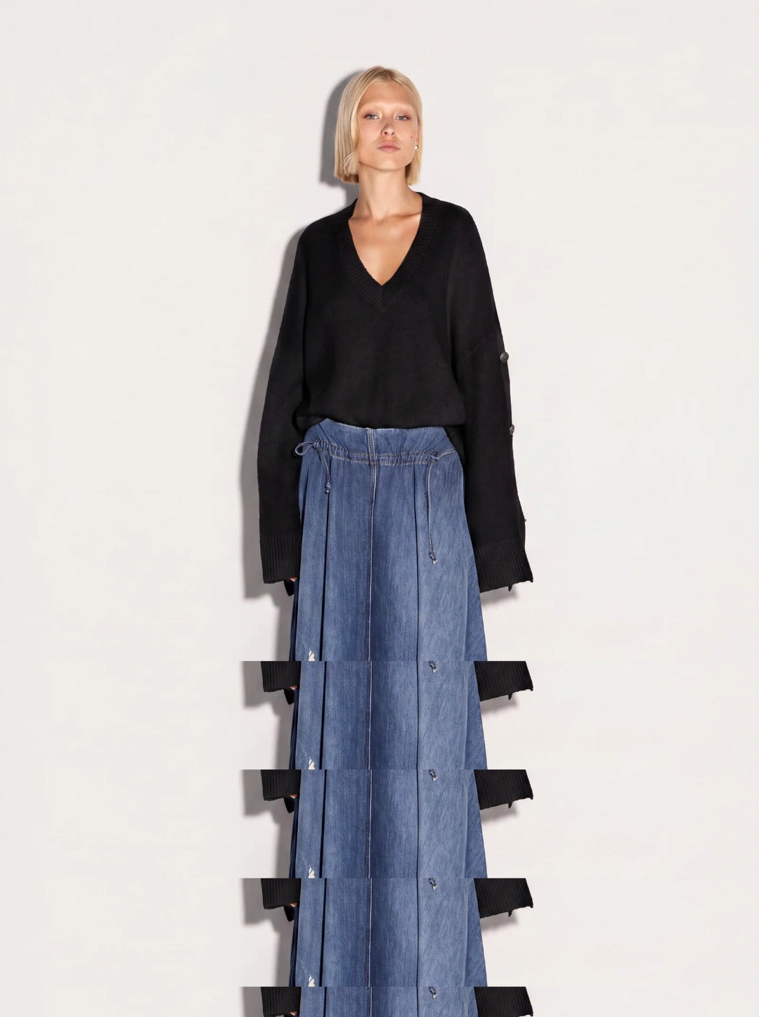 PULLOVER NERO SCOLLO A V CON BOTTONI