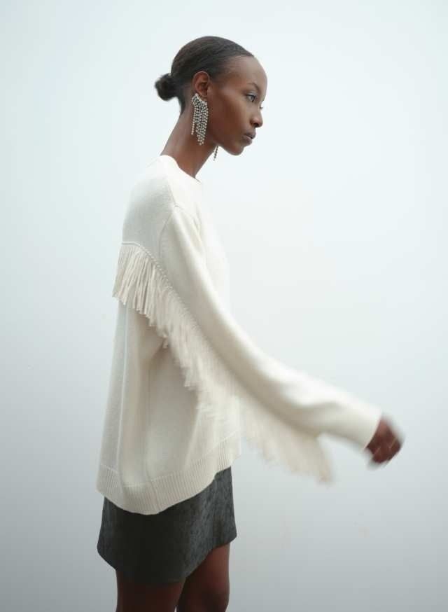 MAGLIA GIROCOLLO CON FRANGE