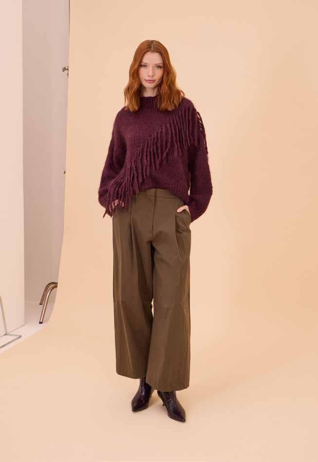 MAGLIONE CON FRANGE