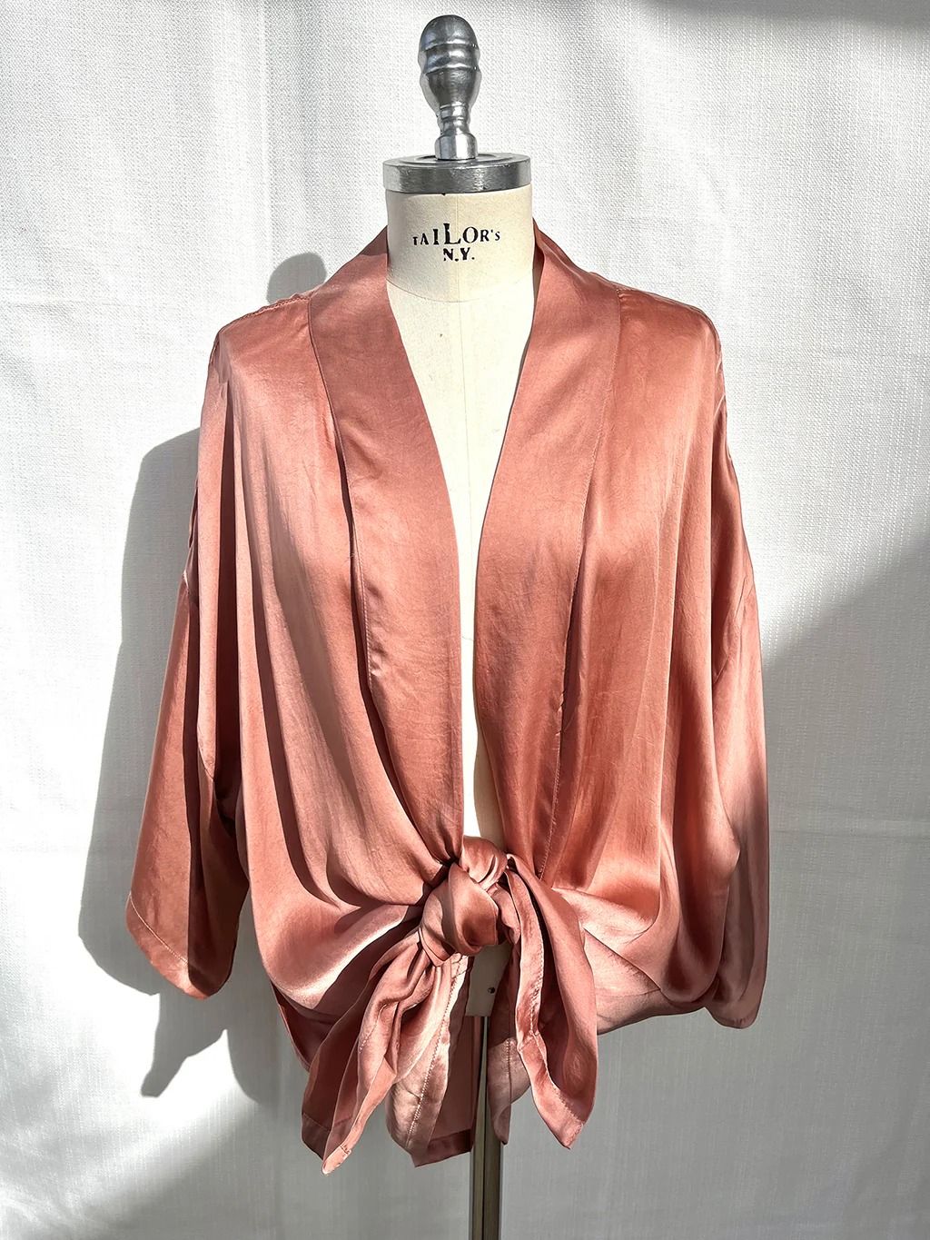 ESSENTIAL SHORT CARDIGAN