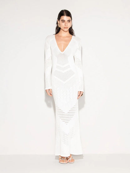 KLEID MIT SPITZENMUSTER