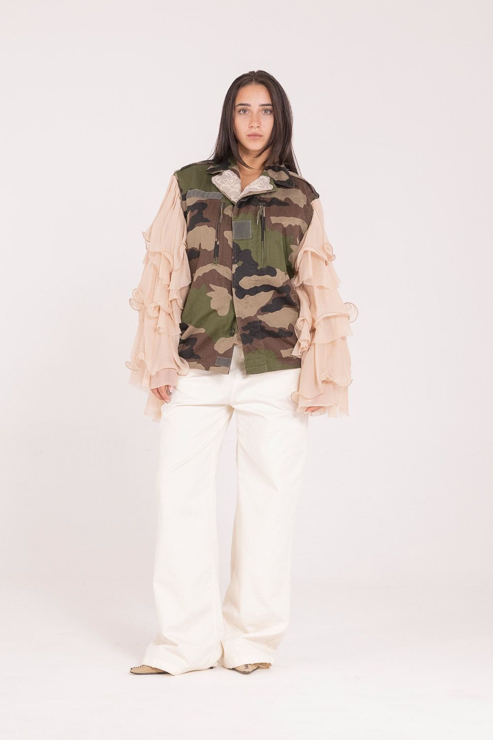 GIACCA MILITARE CON MANICHE PETALO