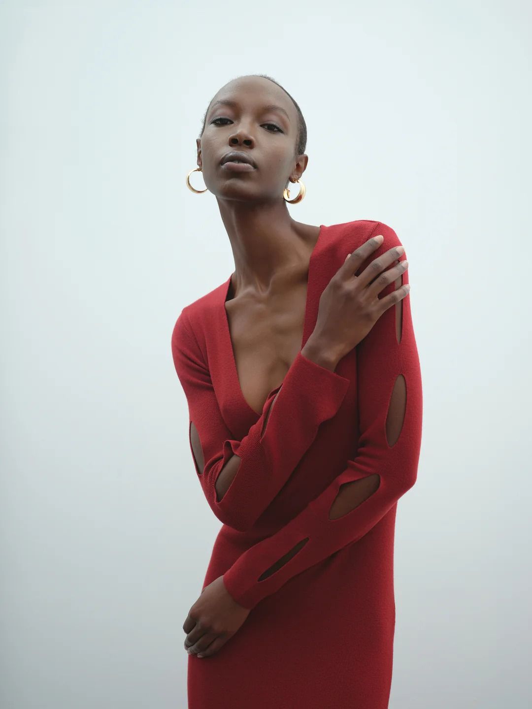 ABITO NERO LUNGO CON DETTAGLIO MANICA