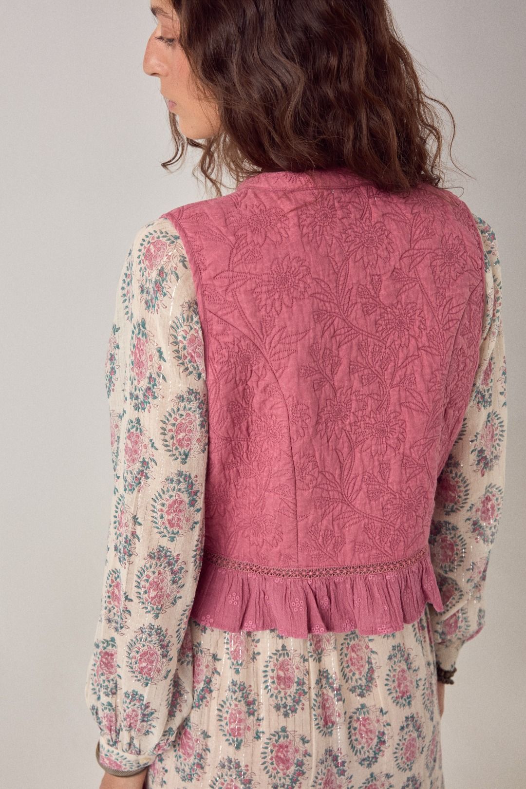 GILET RICAMATO MIA